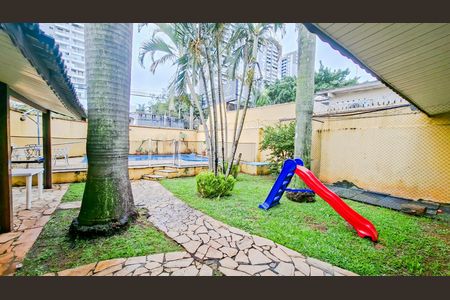 Casa para alugar com 470m², 4 quartos e 4 vagasQuintal