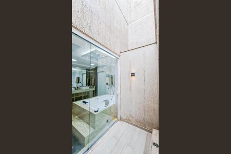 Casa para alugar com 470m², 4 quartos e 4 vagasBanheiro do Quarto 4