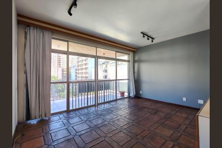 Apartamento à venda com 272m², 4 quartos e 2 vagas Apartamento à venda com 272m², 4 quartos e 2 vagasSala