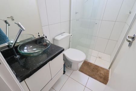 Apartamento para alugar com 54m², 2 quartos e 2 vagas Apartamento para alugar com 54m², 2 quartos e 2 vagasBanheiro da Suíte