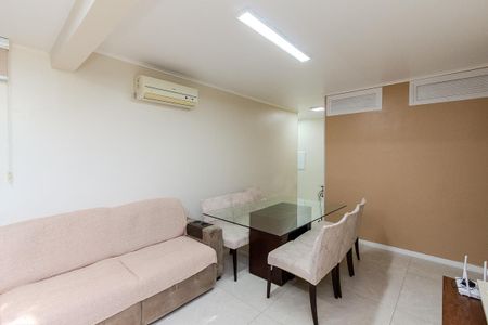 Sala de apartamento para alugar com 3 quartos, 97m² em Santo Antônio, Porto Alegre