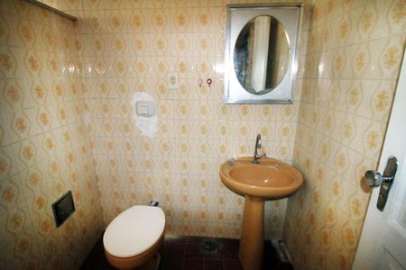 Casa para alugar com 65m², 2 quartos e sem vagaBanheiro