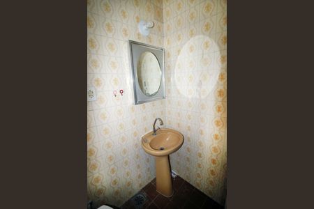 Casa para alugar com 65m², 2 quartos e sem vagaBanheiro