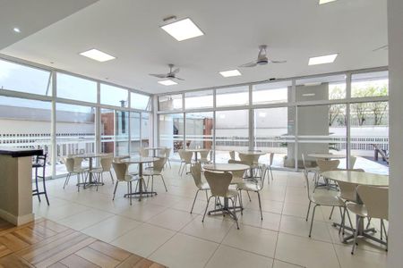 Apartamento à venda com 75m², 2 quartos e 2 vagas Apartamento à venda com 75m², 2 quartos e 2 vagasÁrea externa