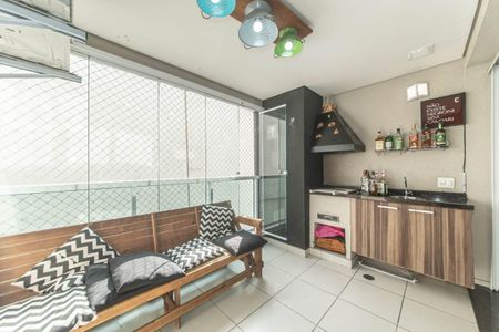 Apartamento à venda com 75m², 2 quartos e 2 vagas Apartamento à venda com 75m², 2 quartos e 2 vagasVaranda
