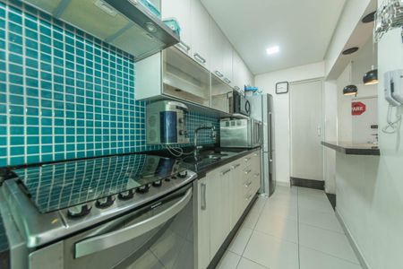 Apartamento à venda com 75m², 2 quartos e 2 vagas Apartamento à venda com 75m², 2 quartos e 2 vagasCozinha