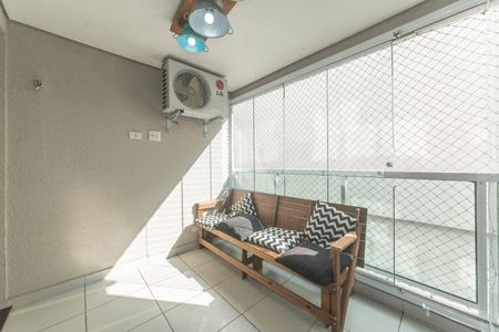 Apartamento à venda com 75m², 2 quartos e 2 vagas Apartamento à venda com 75m², 2 quartos e 2 vagasVaranda