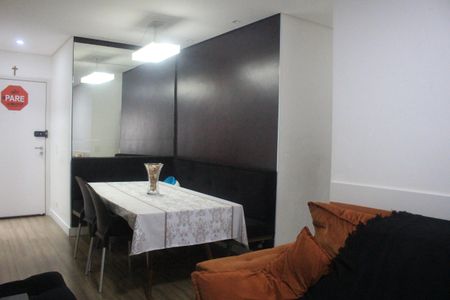 Apartamento à venda com 78m², 2 quartos e 2 vagasSala