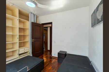 Apartamento à venda com 130m², 3 quartos e 1 vagaQuarto 2
