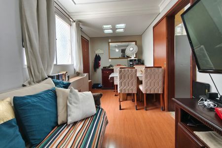 Apartamento à venda com 70m², 3 quartos e 1 vaga Apartamento à venda com 70m², 3 quartos e 1 vagaSala