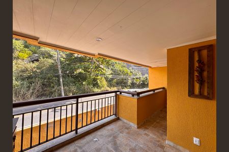 Apartamento para alugar com 75m², 2 quartos e 2 vagas Apartamento para alugar com 75m², 2 quartos e 2 vagasVaranda