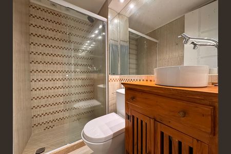 Apartamento para alugar com 75m², 2 quartos e 2 vagas Apartamento para alugar com 75m², 2 quartos e 2 vagasSuíte 1 - Banheiro