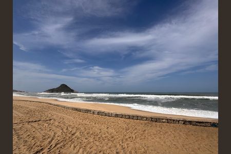 Apartamento para alugar com 75m², 2 quartos e 2 vagas Apartamento para alugar com 75m², 2 quartos e 2 vagasPraia