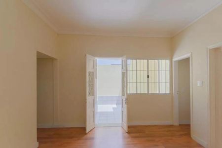 Foto 03 de casa para alugar com 3 quartos, 185m² em Vila Mariana, São Paulo