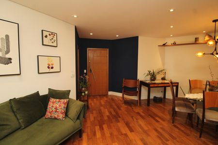 Apartamento à venda com 106m², 2 quartos e 2 vagasSala