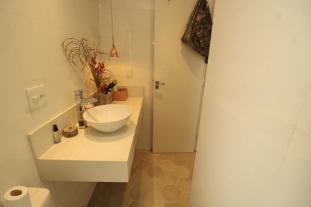 Apartamento à venda com 106m², 2 quartos e 2 vagasBanheiro da Suíte 1