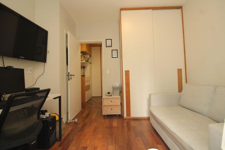 Apartamento à venda com 106m², 2 quartos e 2 vagasSuíte 1