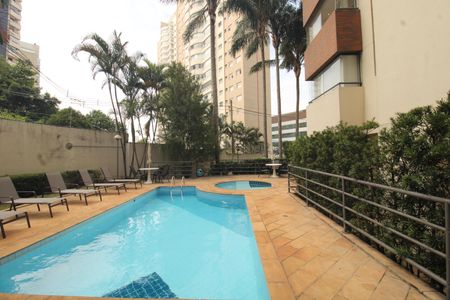 Apartamento à venda com 106m², 2 quartos e 2 vagasÁrea comum - Piscina