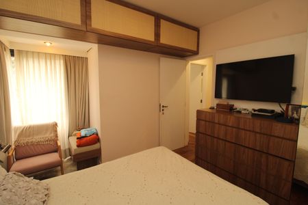 Apartamento à venda com 106m², 2 quartos e 2 vagasSuíte 2