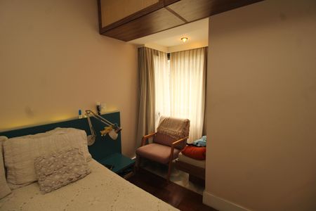 Apartamento à venda com 106m², 2 quartos e 2 vagasSuíte 2