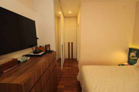 Apartamento à venda com 106m², 2 quartos e 2 vagasSuíte 2