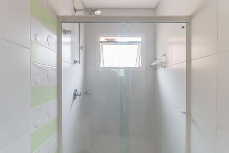 Casa de condomínio para alugar com 300m², 3 quartos e 6 vagas Casa de condomínio para alugar com 300m², 3 quartos e 6 vagasBanheiro da Suíte 3