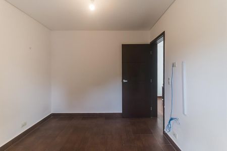 Casa de condomínio para alugar com 300m², 3 quartos e 6 vagas Casa de condomínio para alugar com 300m², 3 quartos e 6 vagasQuarto 2 - Suíte 2