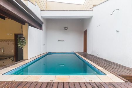 Casa de condomínio para alugar com 300m², 3 quartos e 6 vagas Casa de condomínio para alugar com 300m², 3 quartos e 6 vagasPiscina