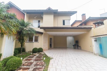 Casa de condomínio para alugar com 300m², 3 quartos e 6 vagas Casa de condomínio para alugar com 300m², 3 quartos e 6 vagasFachada