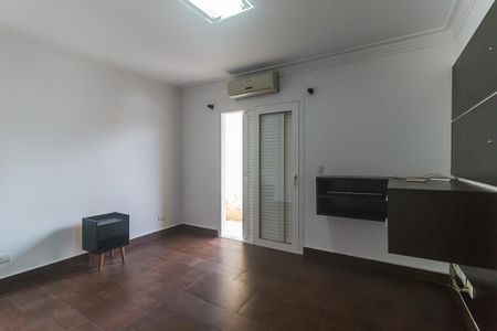 Casa de condomínio para alugar com 300m², 3 quartos e 6 vagas Casa de condomínio para alugar com 300m², 3 quartos e 6 vagasQuarto 1 - Suíte 1