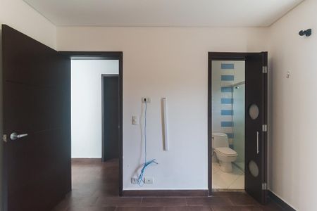 Casa de condomínio para alugar com 300m², 3 quartos e 6 vagas Casa de condomínio para alugar com 300m², 3 quartos e 6 vagasQuarto 2 - Suíte 2