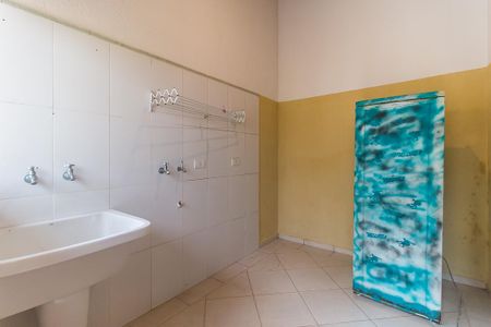 Casa de condomínio para alugar com 300m², 3 quartos e 6 vagas Casa de condomínio para alugar com 300m², 3 quartos e 6 vagasÁrea de Serviço