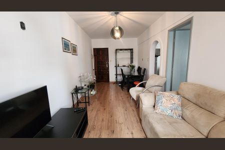 Sala  de apartamento para alugar com 1 quarto, 57m² em Canela, Salvador
