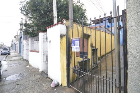 Casa à venda com 350m², 5 quartos e sem vaga Casa à venda com 350m², 5 quartos e sem vagaFachada