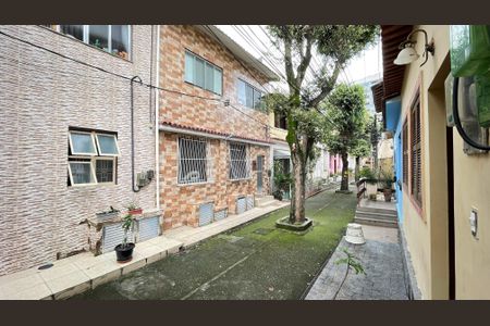 Vista de casa à venda com 2 quartos, 108m² em Benfica, Rio de Janeiro
