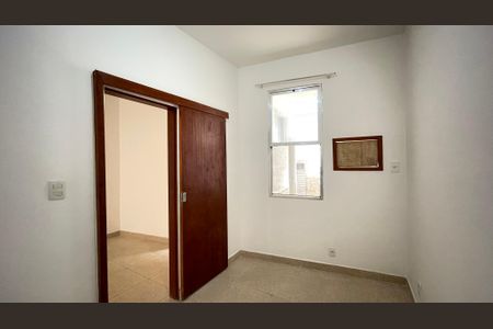 Casa à venda com 108m², 2 quartos e sem vagaQuarto 2