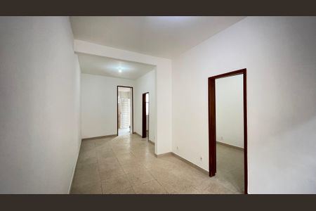 Sala de casa à venda com 2 quartos, 108m² em Benfica, Rio de Janeiro