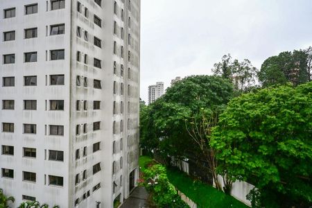 Apartamento à venda com 130m², 3 quartos e 2 vagasVista do Quarto 2