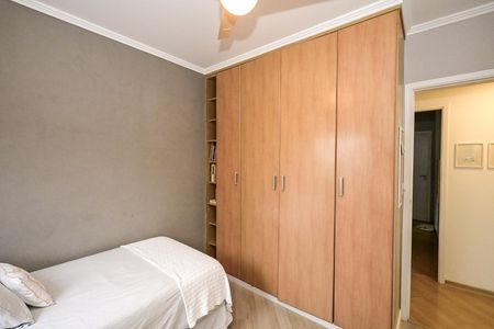 Apartamento à venda com 130m², 3 quartos e 2 vagasQuarto 1