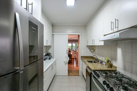 Apartamento à venda com 130m², 3 quartos e 2 vagasCozinha