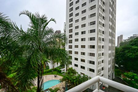 Apartamento à venda com 130m², 3 quartos e 2 vagasVaranda