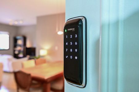 Apartamento à venda com 130m², 3 quartos e 2 vagasFechadura Eletrônica