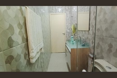 Casa para alugar com 283m², 3 quartos e 4 vagas Casa para alugar com 283m², 3 quartos e 4 vagasBanheiro 2