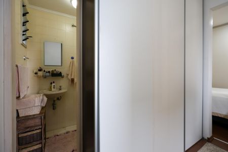 Apartamento à venda com 70m², 2 quartos e 2 vagasCloset da Suíte