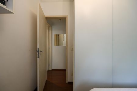 Apartamento à venda com 70m², 2 quartos e 2 vagasQuarto 2