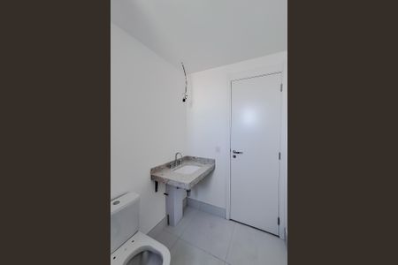 Apartamento à venda com 140m², 3 quartos e 2 vagas Apartamento à venda com 140m², 3 quartos e 2 vagasBanheiro da Suíte
