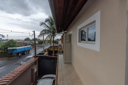 Casa para alugar com 144m², 3 quartos e 2 vagasSacada Quarto 1