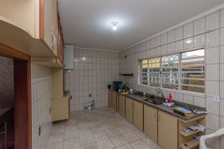 Casa para alugar com 144m², 3 quartos e 2 vagasCozinha 