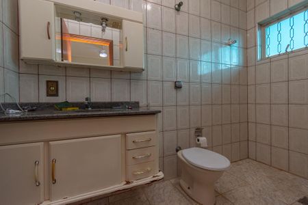 Casa para alugar com 144m², 3 quartos e 2 vagasBanheiro da Suíte 