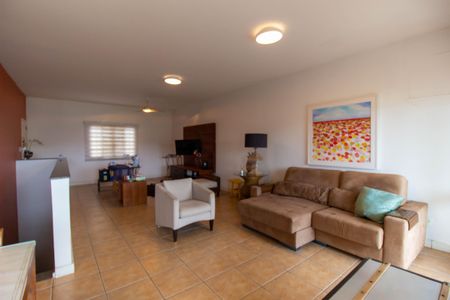 Casa à venda com 3 quartos, 250m² em Camboinhas, Niterói